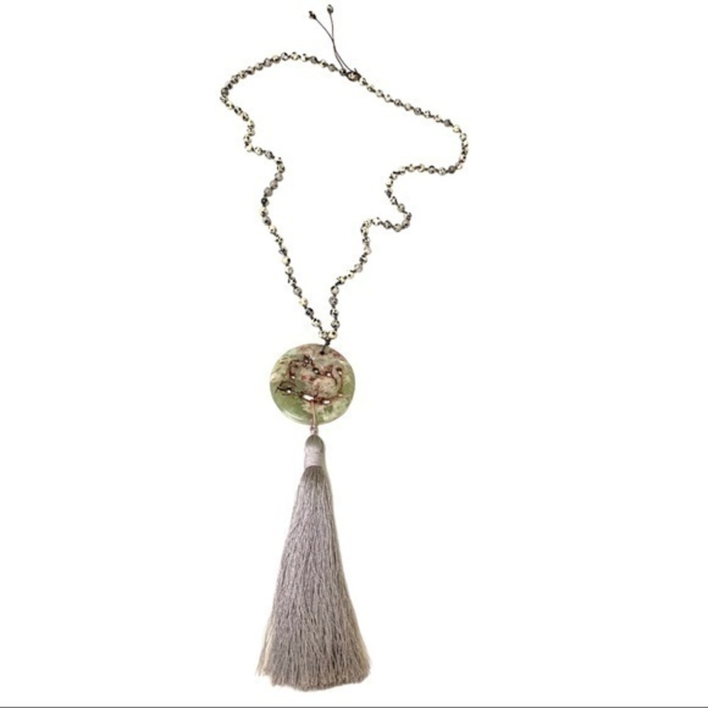 Beaded necklace with stone pendant and tassel - Picture 2 of 6